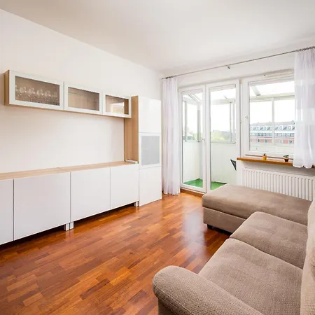 Mlociny Spacious Apartment Warsaw